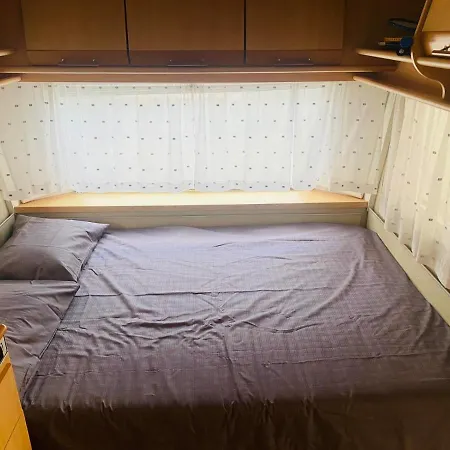 каравана лили Campsite Varna